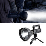 ⁦مصباح وباور بنك مقاوم للماء⁩ - الصورة ⁦4⁩